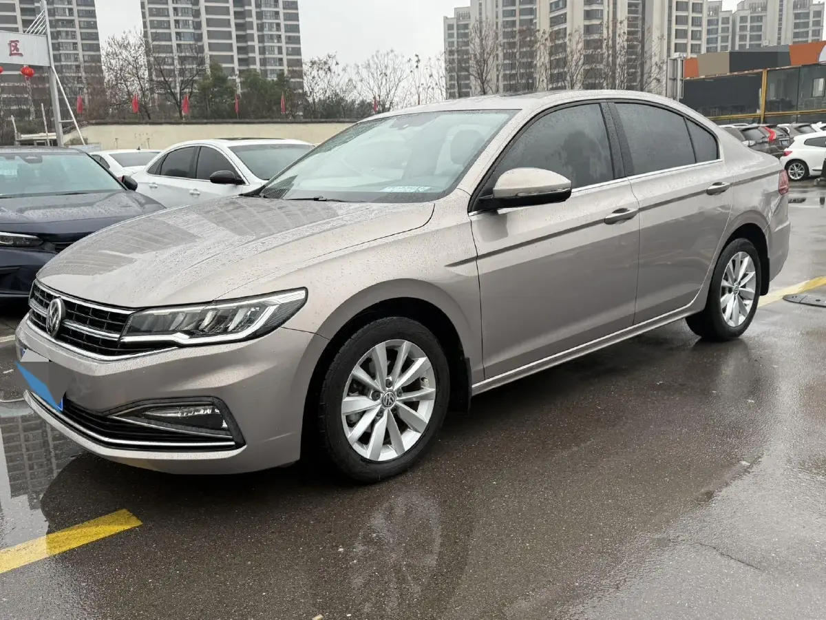 2019 Volkswagen Golf Sportsvan 1.6L 110HP L4 6AT