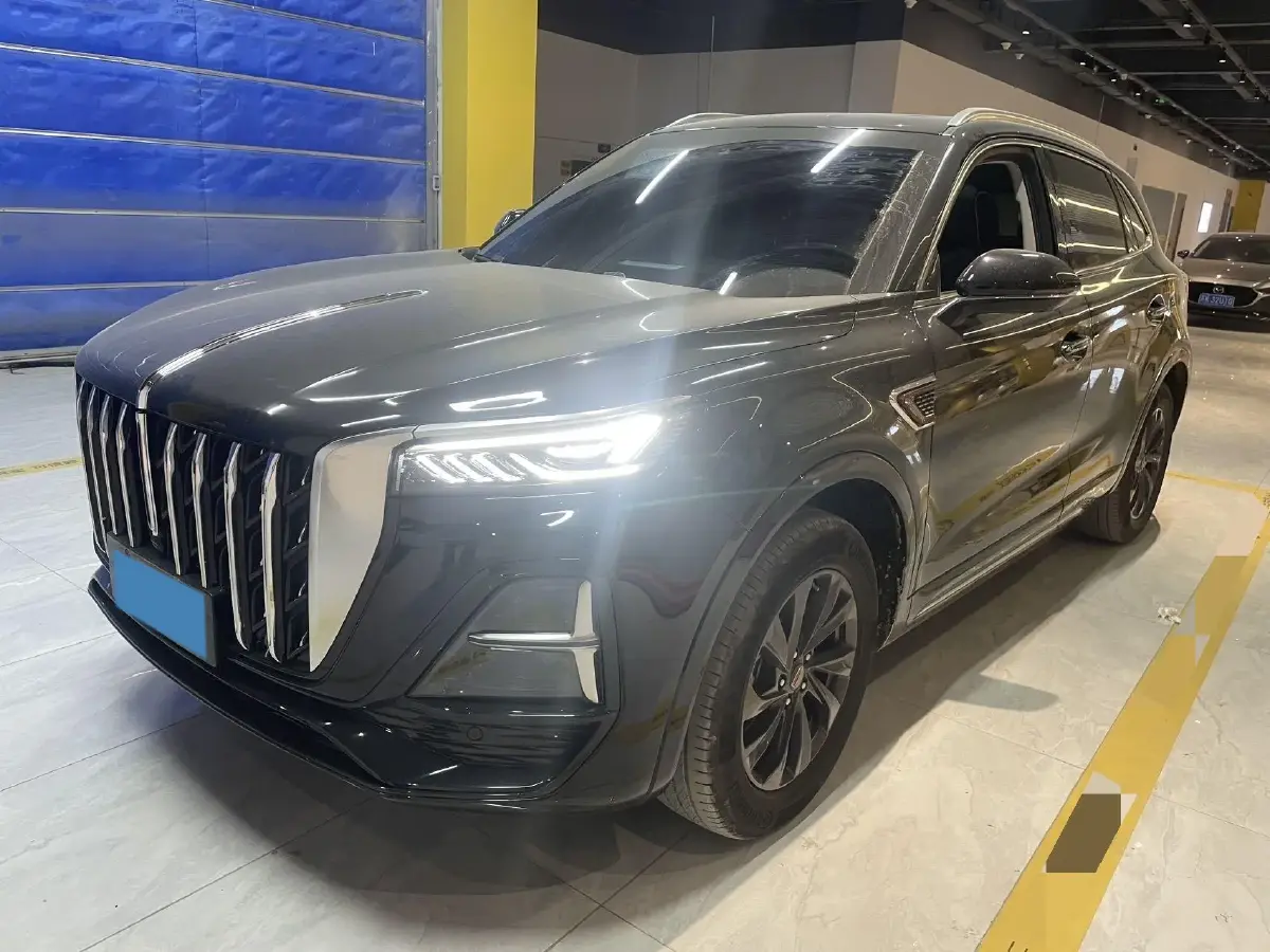 2023 HongQi HS5 2.0T 252HP L4 8AT