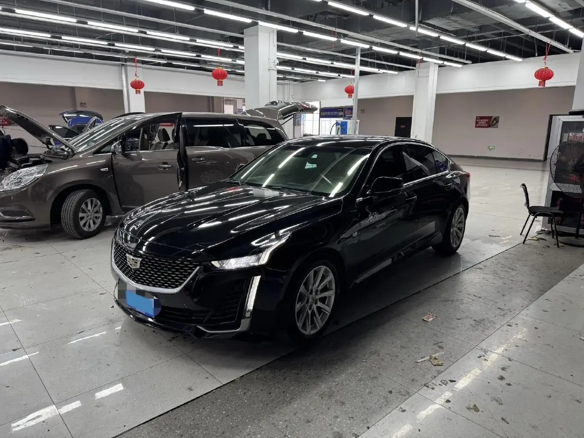 2021 Cadillac CT5 2.0T 237HP L4 10AT