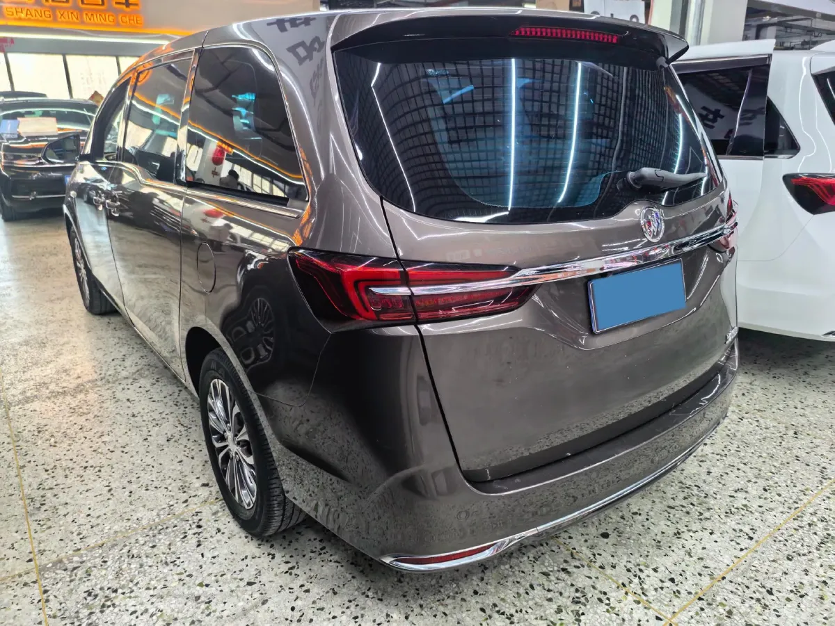 2022 Buick GL8 2.0T 237HP L4 9AT,autocango,china used car exporter,china ev exporter,chinese used car exporter,chinese used ev exporter