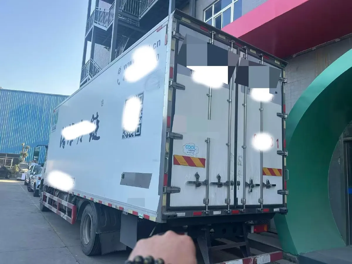 2024 Ford TransitT8 2.3T 174HP L4 6MT,autocango,china used car exporter,china ev exporter,chinese used car exporter,chinese used ev exporter