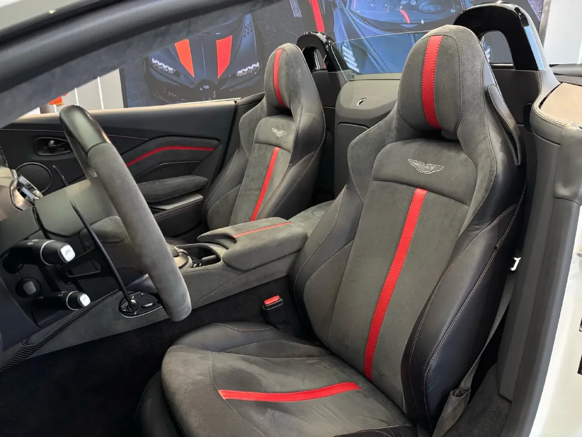 2023 Aston Martin V8 Vantage 4.0T 510HP V8 8AT,autocango,china used car exporter,china ev exporter,chinese used car exporter,chinese used ev exporter