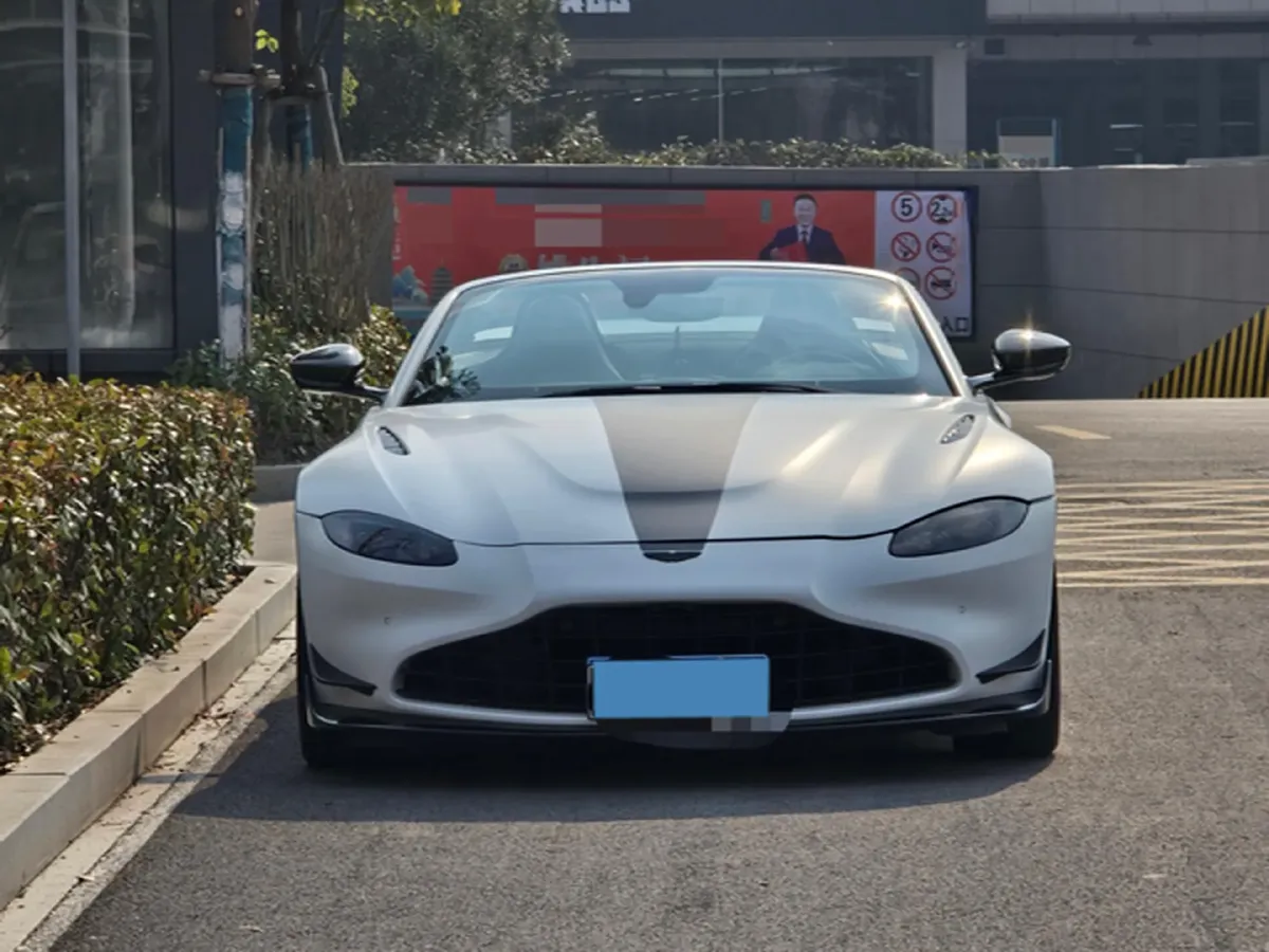 2023 Aston Martin V8 Vantage 4.0T 510HP V8 8AT,autocango,china used car exporter,china ev exporter,chinese used car exporter,chinese used ev exporter