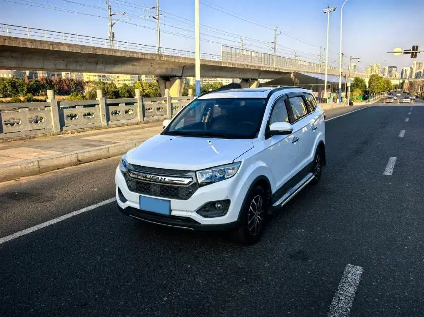 2017 LiFan MaiWei 1.8L 133HP L4 5MT