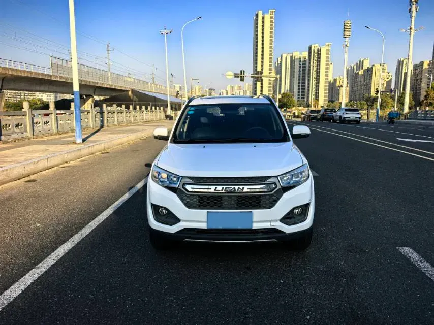 2017 LiFan MaiWei 1.8L 133HP L4 5MT,autocango,china used car exporter,china ev exporter,chinese used car exporter,chinese used ev exporter