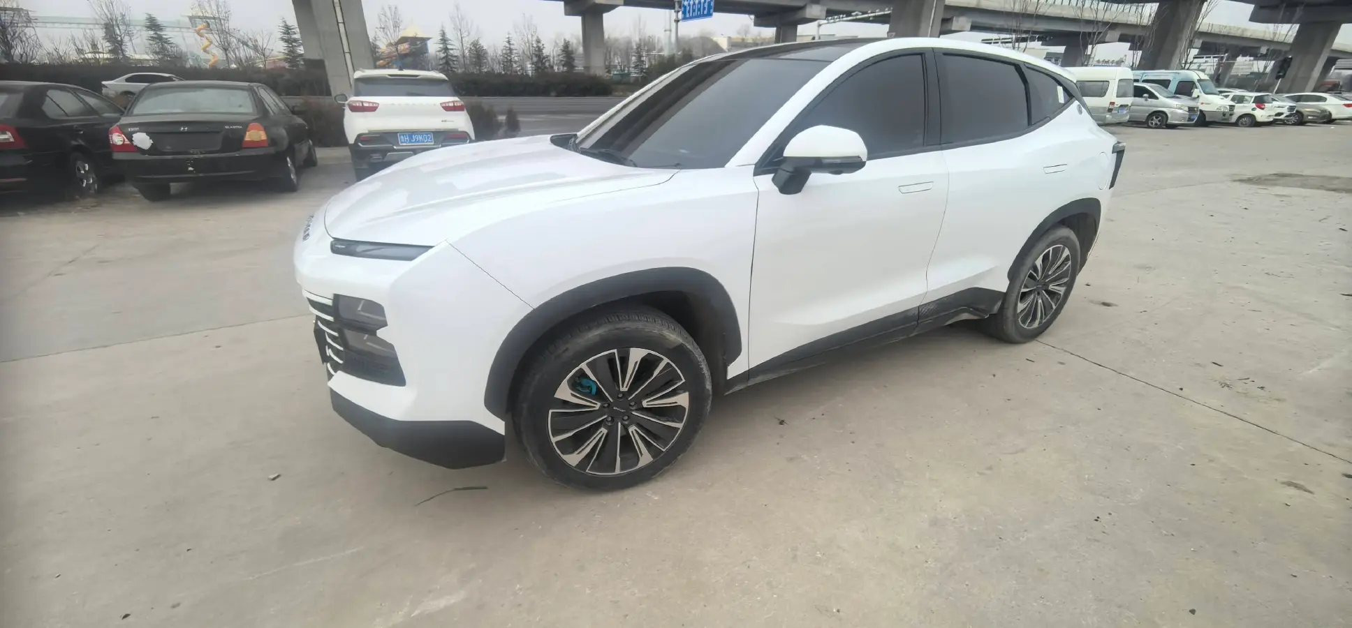 2023 Jetour DASHING i-DM 1.5T 156HP L4 3DHT PHEV 19.27KWH