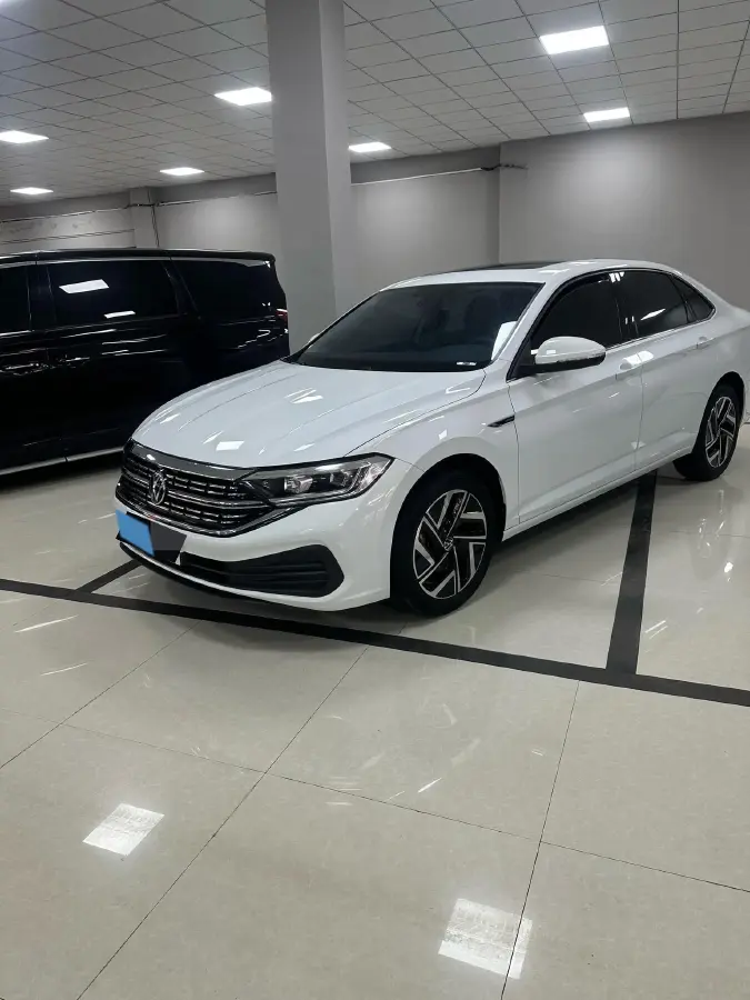 2024 Volkswagen Sagitar 1.5T 160HP L4 7DCT