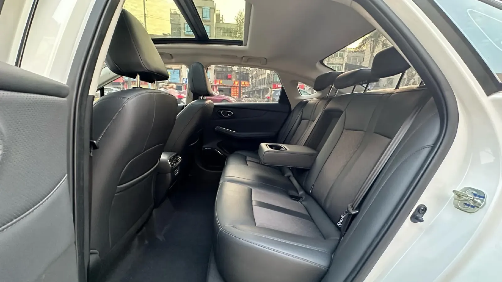 2024 ChangAn LanTuoZhe 2.0T 233HP L4 8AT,autocango,china used car exporter,china ev exporter,chinese used car exporter,chinese used ev exporter