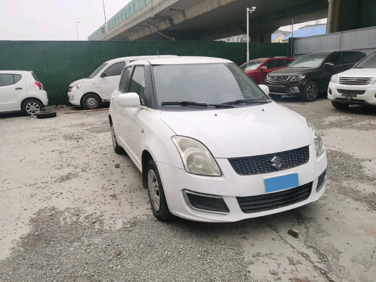 2013 Suzuki Swift 1.3L 91HP L4 5MT,autocango,china used car exporter,china ev exporter,chinese used car exporter,chinese used ev exporter
