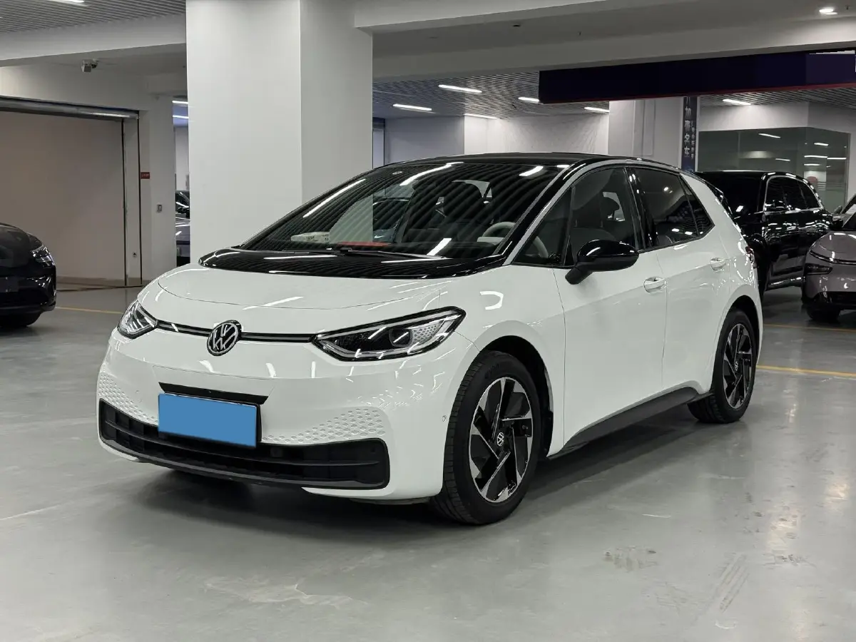2025 Volkswagen ID.3 BEV 52.8KWH