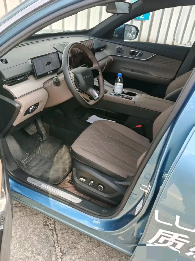 2025 Chery Tiggo8 PLUS C-DM 1.5T 156HP L4 1DHT PHEV,autocango,china used car exporter,china ev exporter,chinese used car exporter,chinese used ev exporter