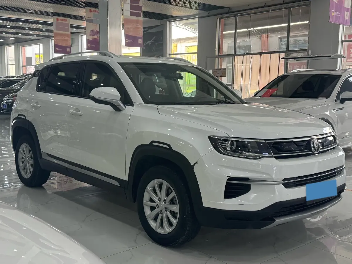 2019 ChangAn CS35 Plus 1.6L 128HP L4 6AT,autocango,china used car exporter,china ev exporter,chinese used car exporter,chinese used ev exporter