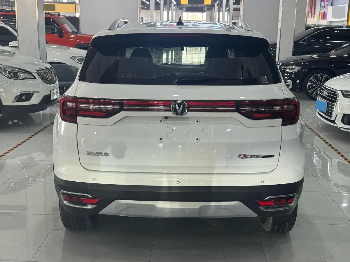 2019 ChangAn CS35 Plus 1.6L 128HP L4 6AT,autocango,china used car exporter,china ev exporter,chinese used car exporter,chinese used ev exporter