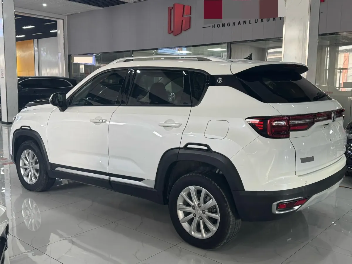 2019 ChangAn CS35 Plus 1.6L 128HP L4 6AT,autocango,china used car exporter,china ev exporter,chinese used car exporter,chinese used ev exporter