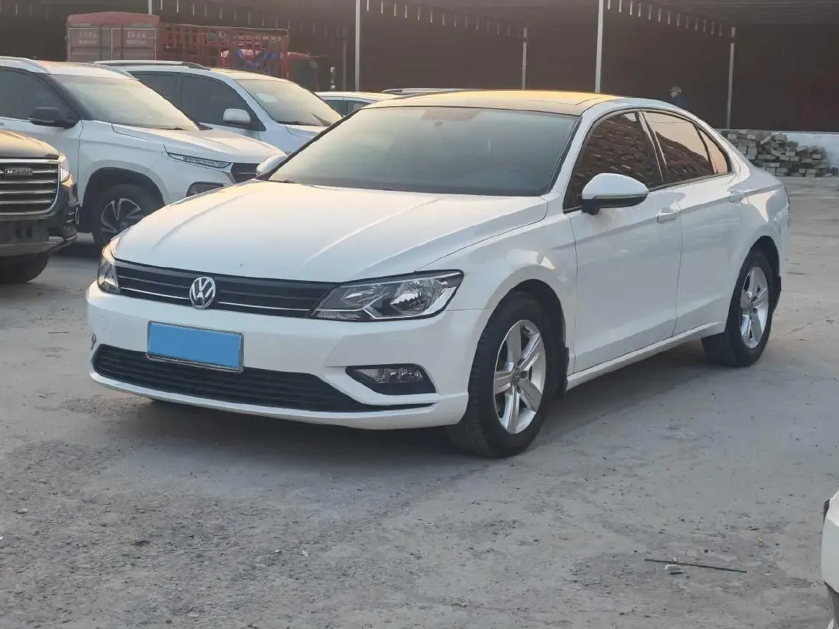 2017 Volkswagen Lamando 1.4T 131HP L4 7DCT