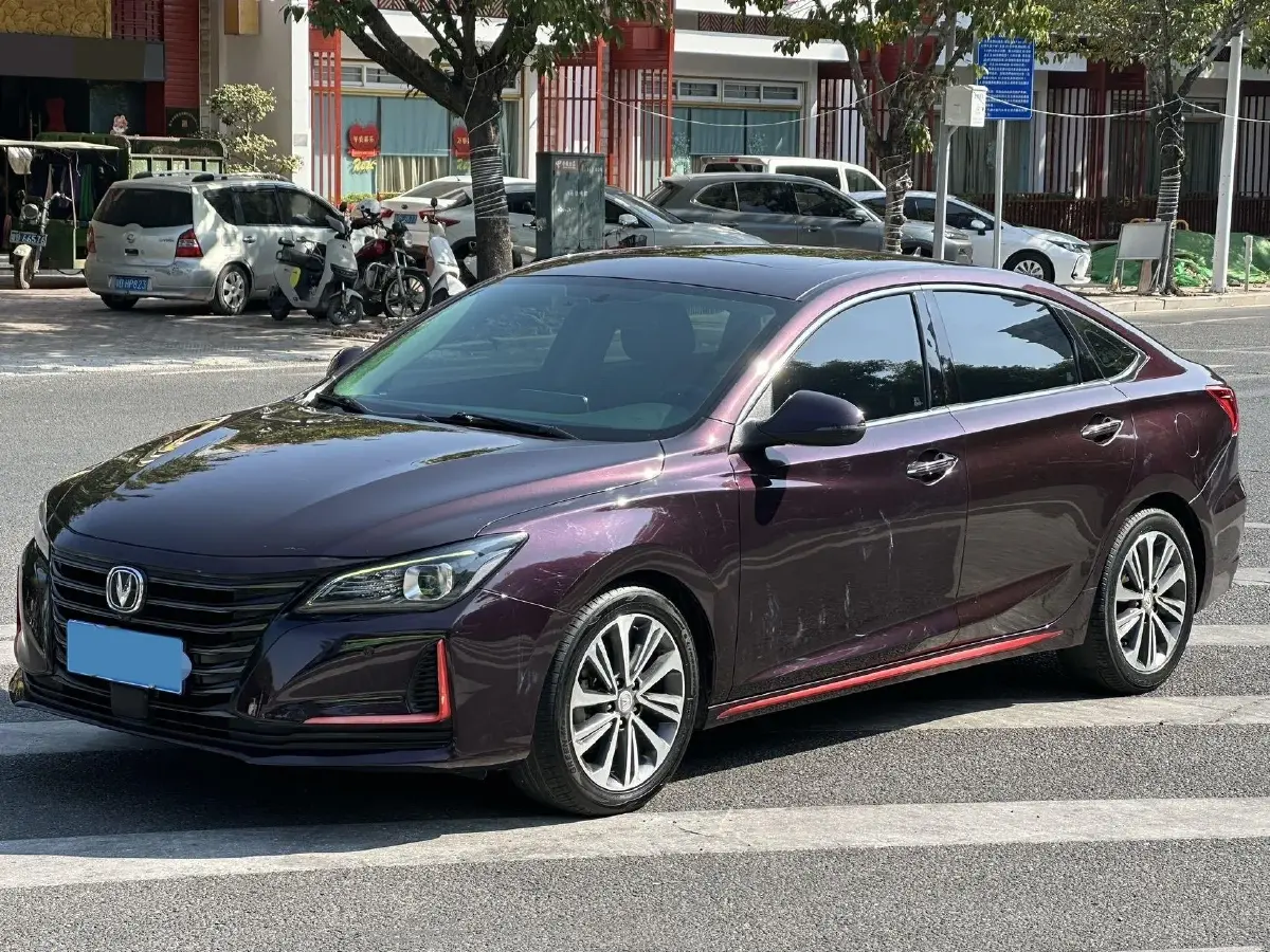 2021 ChangAn Raeton CC 1.5T 180HP L4 7DCT