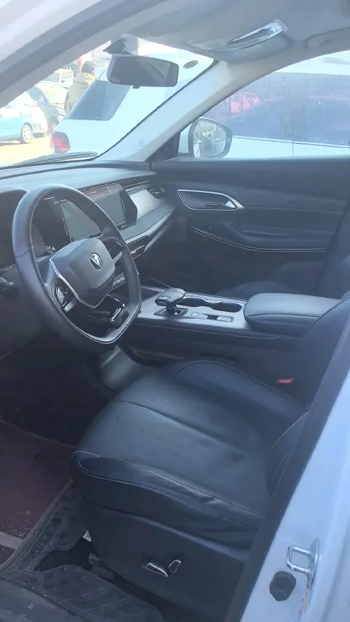 2024 ChangAn X7 PLUS 1.5T 188HP L4 7DCT,autocango,china used car exporter,china ev exporter,chinese used car exporter,chinese used ev exporter