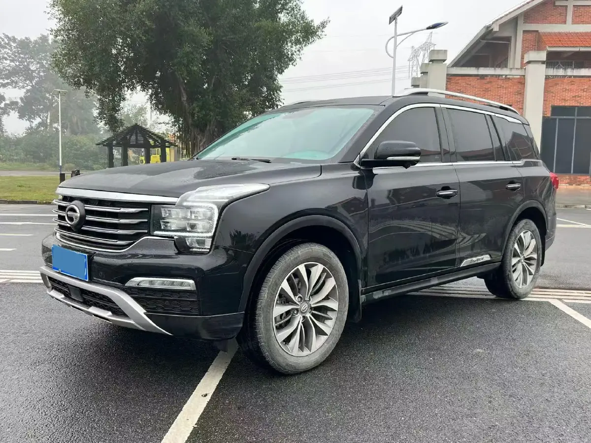 2017 GAC Trumpchi GS8 2.0T 201HP L4 6AT