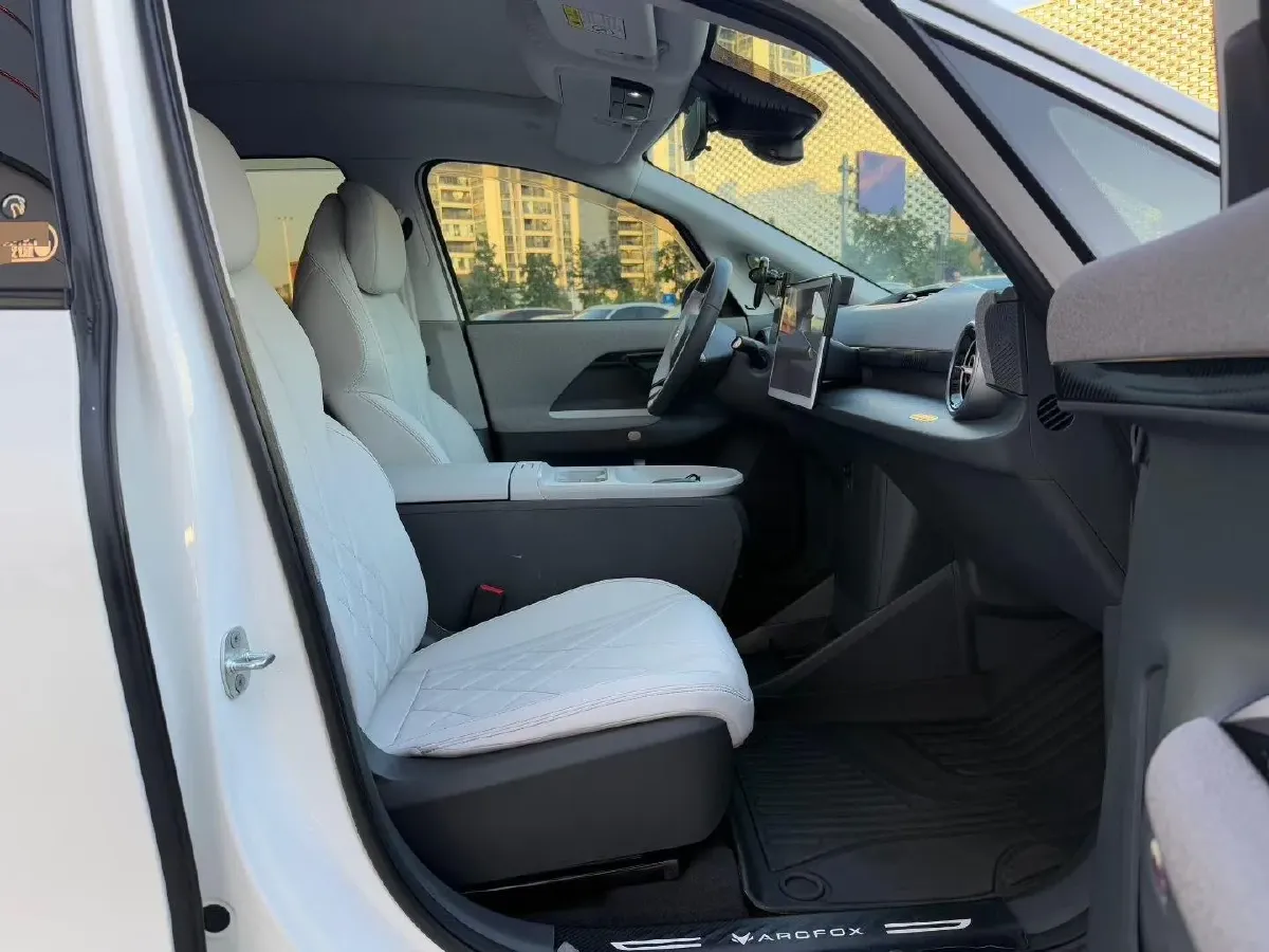 2024 ARCFOX KAOLA S BEV 58.8KWH,autocango,china used car exporter,china ev exporter,chinese used car exporter,chinese used ev exporter