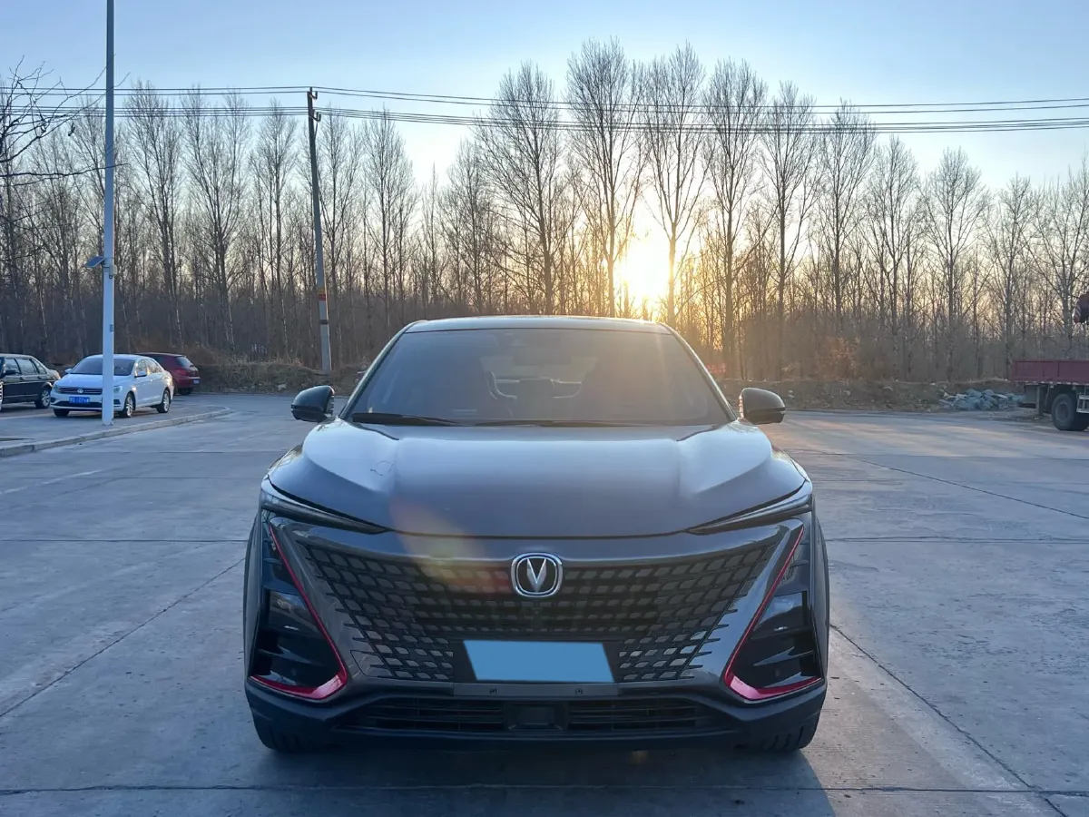 2020 ChangAn UNI-T 1.5T 180HP L4 7DCT,autocango,china used car exporter,china ev exporter,chinese used car exporter,chinese used ev exporter