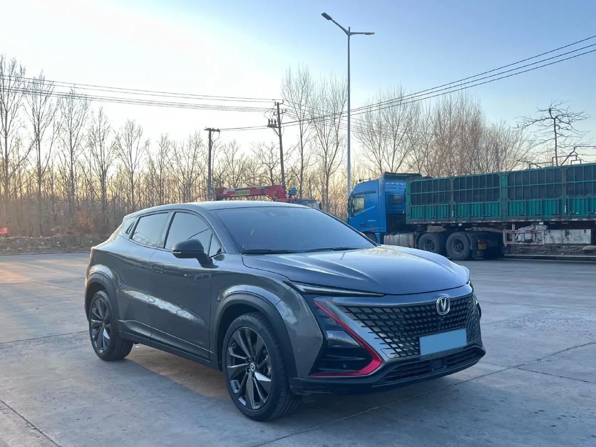 2020 ChangAn UNI-T 1.5T 180HP L4 7DCT,autocango,china used car exporter,china ev exporter,chinese used car exporter,chinese used ev exporter