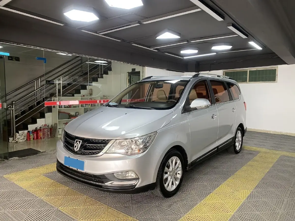 2016 BaoJun 730 1.5T 150HP L4 6MT