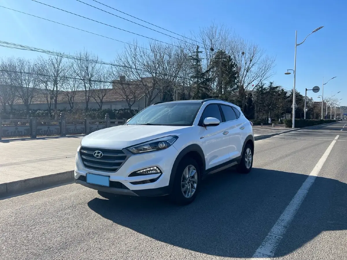 2015 Hyundai Tucson 1.6T 177HP L4 7DCT