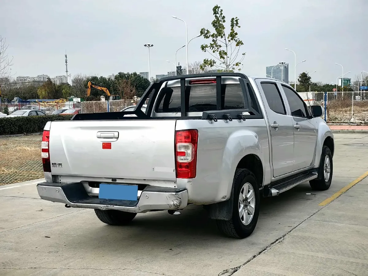 2020 ChangAn Kaicene KaiCheng F70 2.4T 218HP L4 6MT,autocango,china used car exporter,china ev exporter,chinese used car exporter,chinese used ev exporter