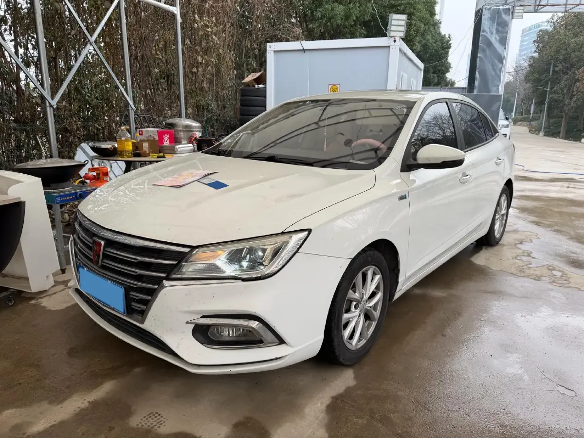 2019 Roewe i5 1.5L 120HP L4 CVT