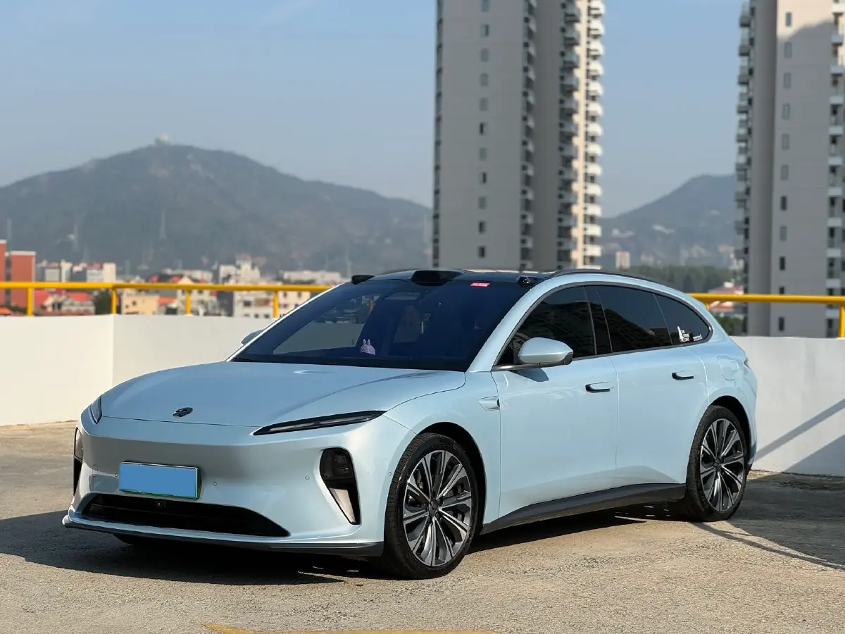 2024 NIO ET5T BEV 75KWH