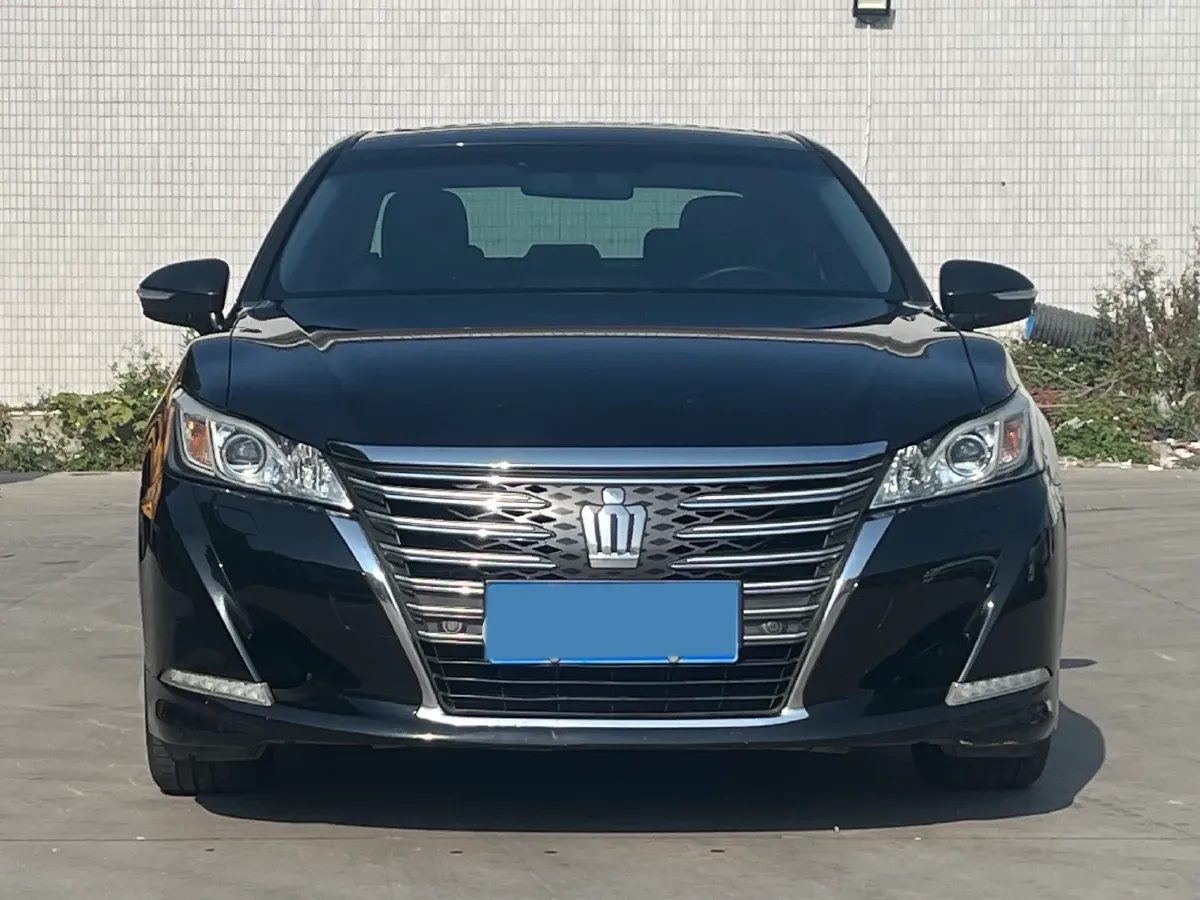 2015 Toyota Crown 2.0T 235HP L4 8AT,autocango,china used car exporter,china ev exporter,chinese used car exporter,chinese used ev exporter