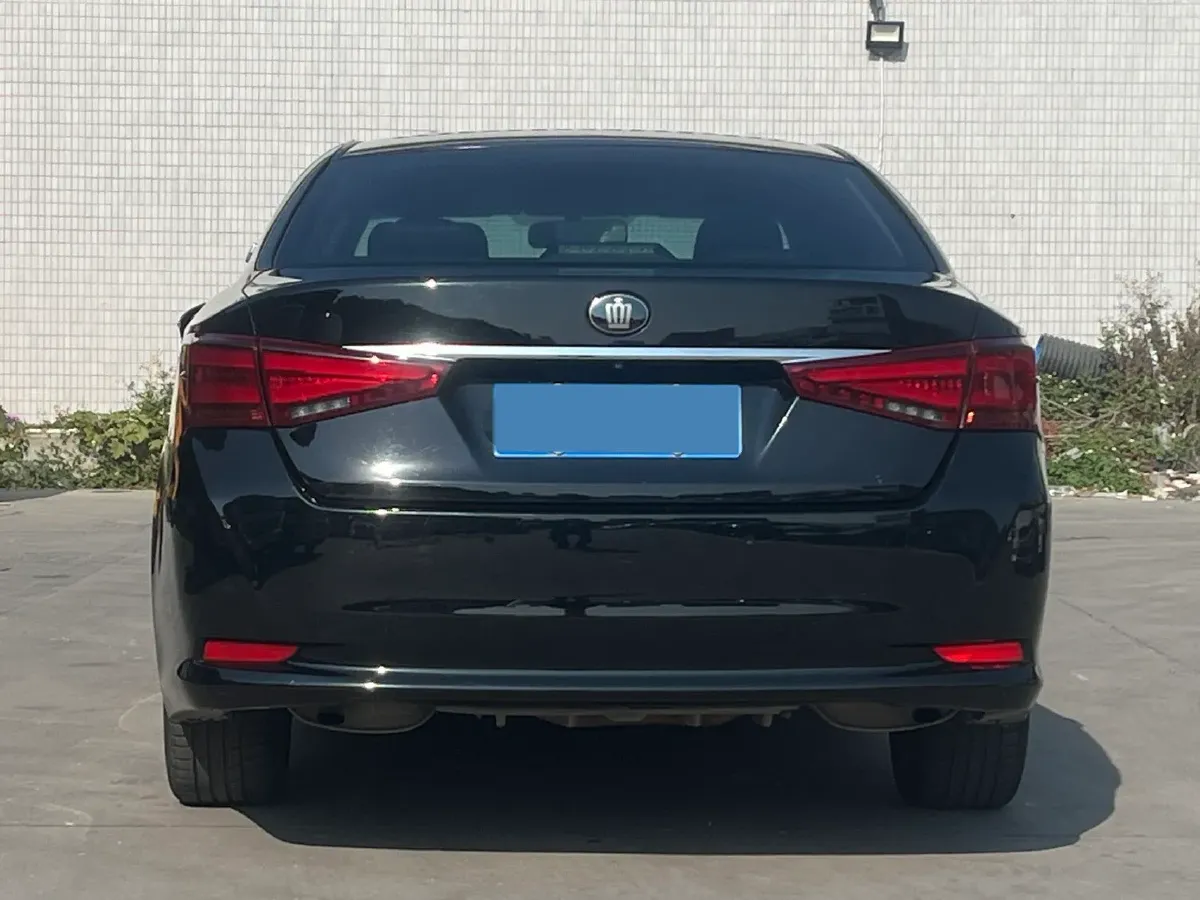 2015 Toyota Crown 2.0T 235HP L4 8AT,autocango,china used car exporter,china ev exporter,chinese used car exporter,chinese used ev exporter