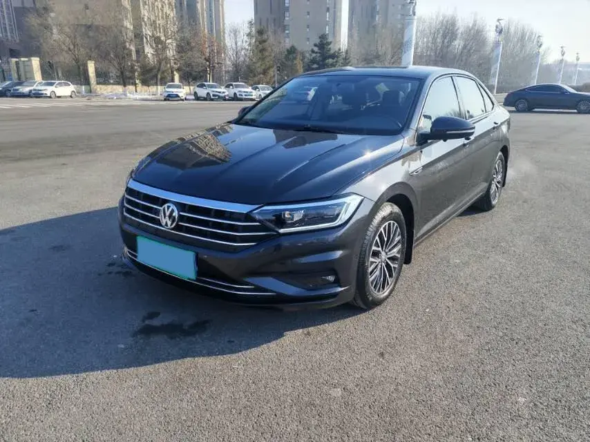 2021 Volkswagen Sagitar 1.2T 116HP L4 7DCT