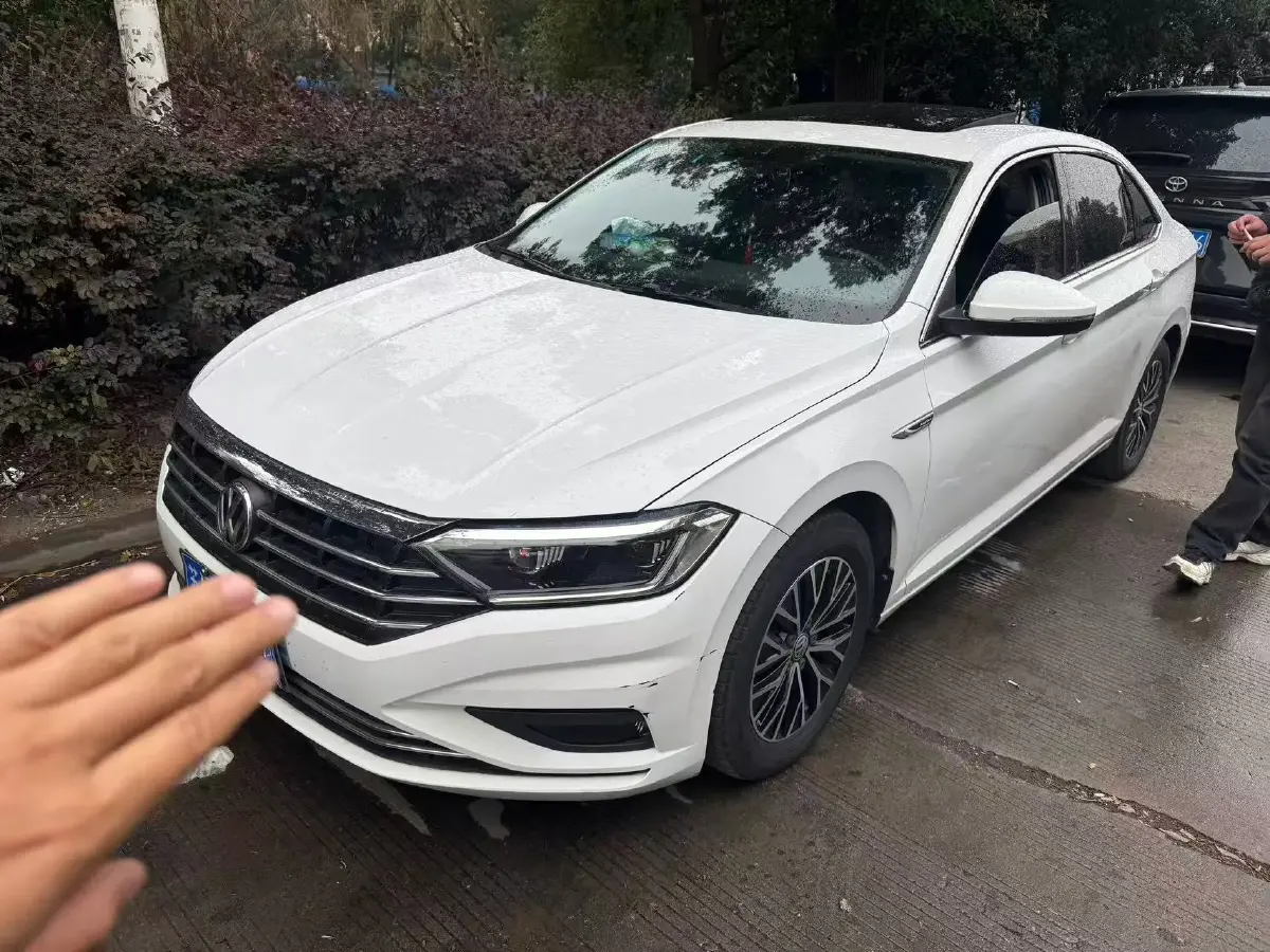 2020 Volkswagen Sagitar 1.4T 150HP L4 7DCT