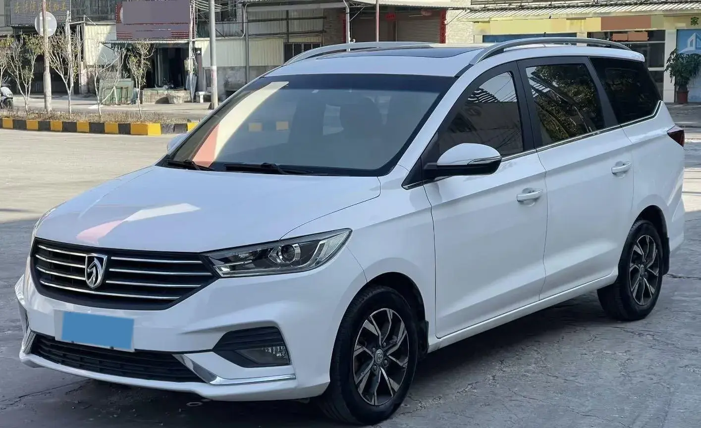 2019 BaoJun 360 1.5L 105HP L4 6MT