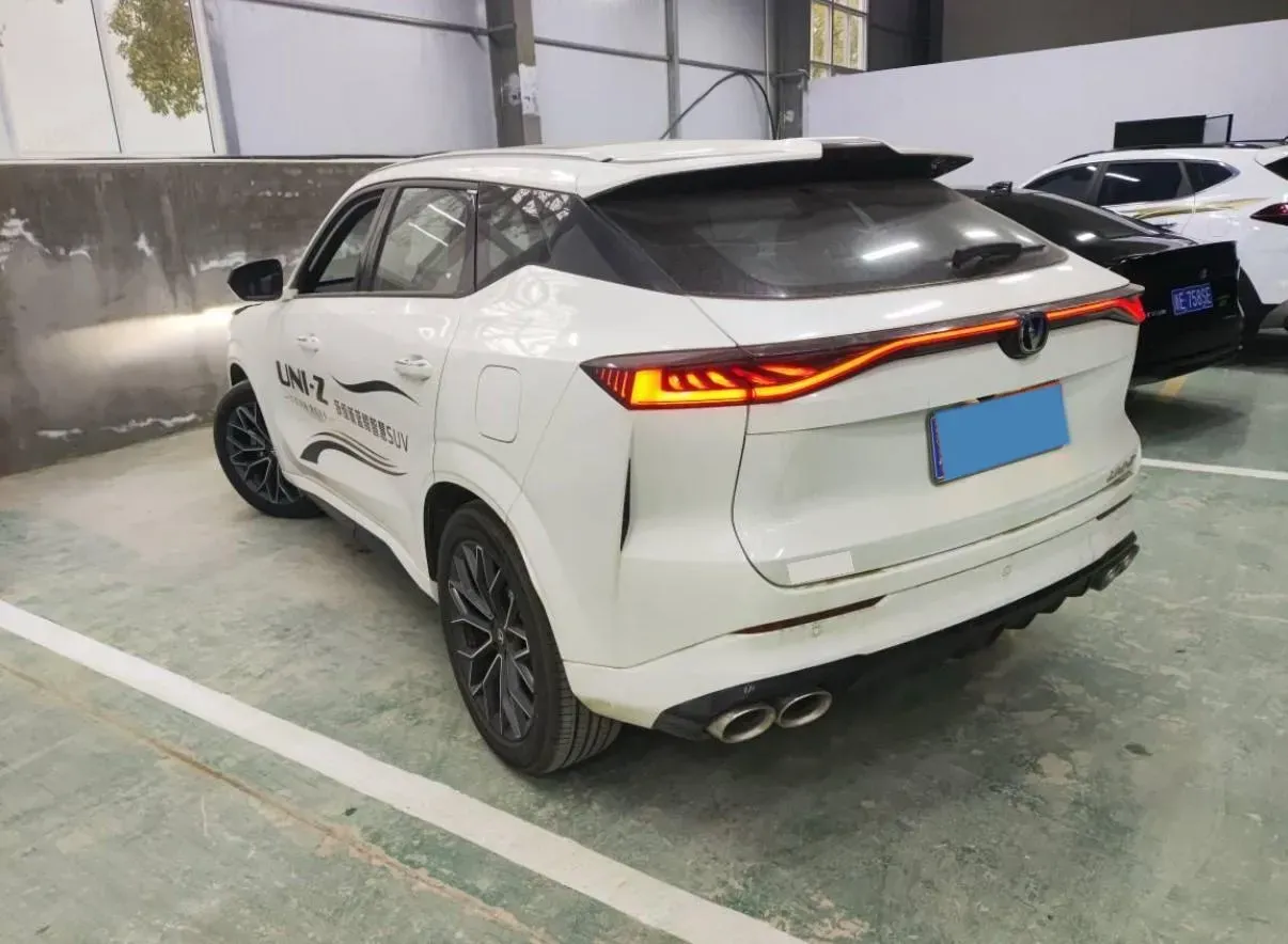 2025 ChangAn UNI-Z 1.5T 188HP L4 7DCT,autocango,china used car exporter,china ev exporter,chinese used car exporter,chinese used ev exporter