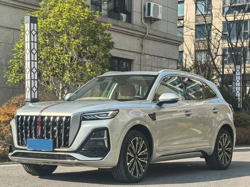 2023 HongQi HS5 2.0T 252HP L4 8AT