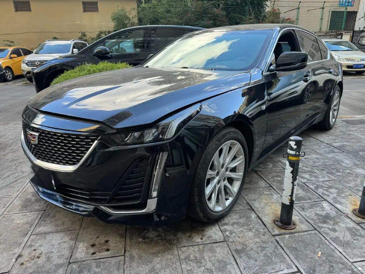 2021 Cadillac CT5 2.0T 237HP L4 10AT