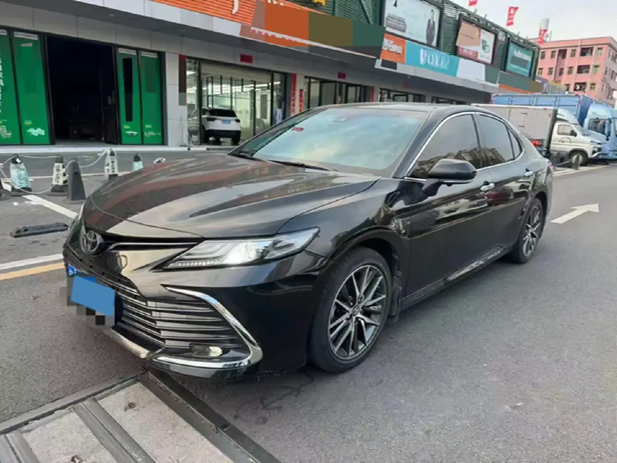 2021 Toyota Camry 2.5L 209HP L4 8AT