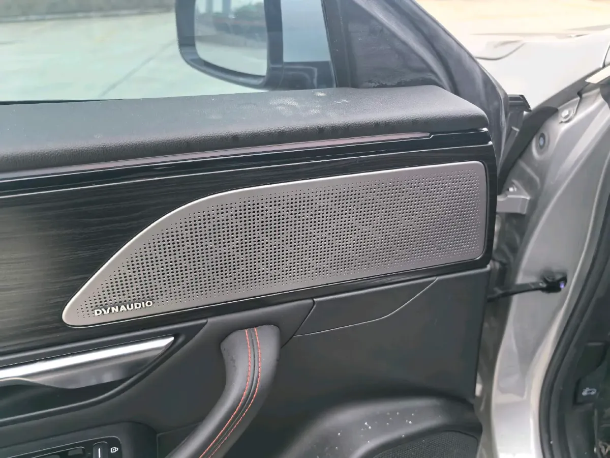 2022 Volkswagen Tiguan X 2.0T 220HP L4 7DCT,autocango,china used car exporter,china ev exporter,chinese used car exporter,chinese used ev exporter