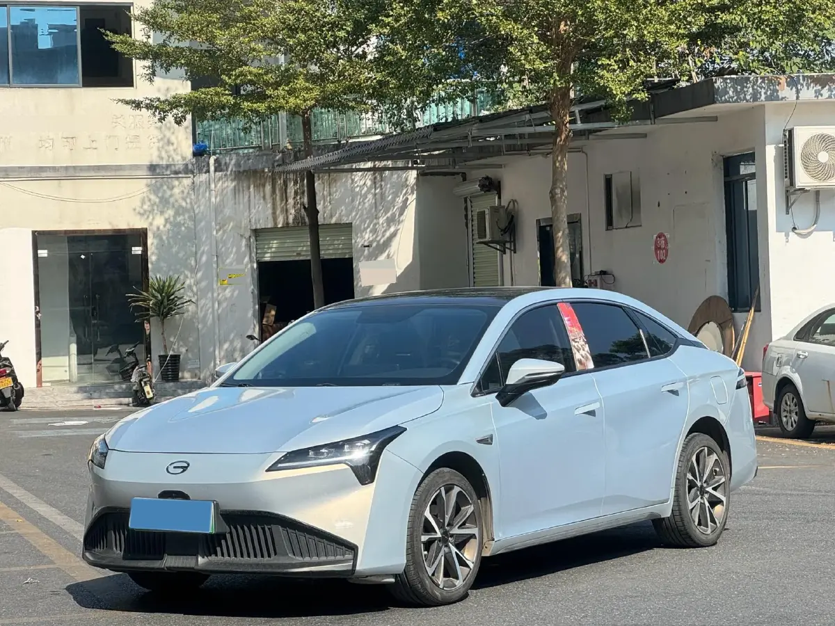 2022 ChangAn Oshan Z6 1.5T 170HP L4 6TCT PHEV 28.4KWH