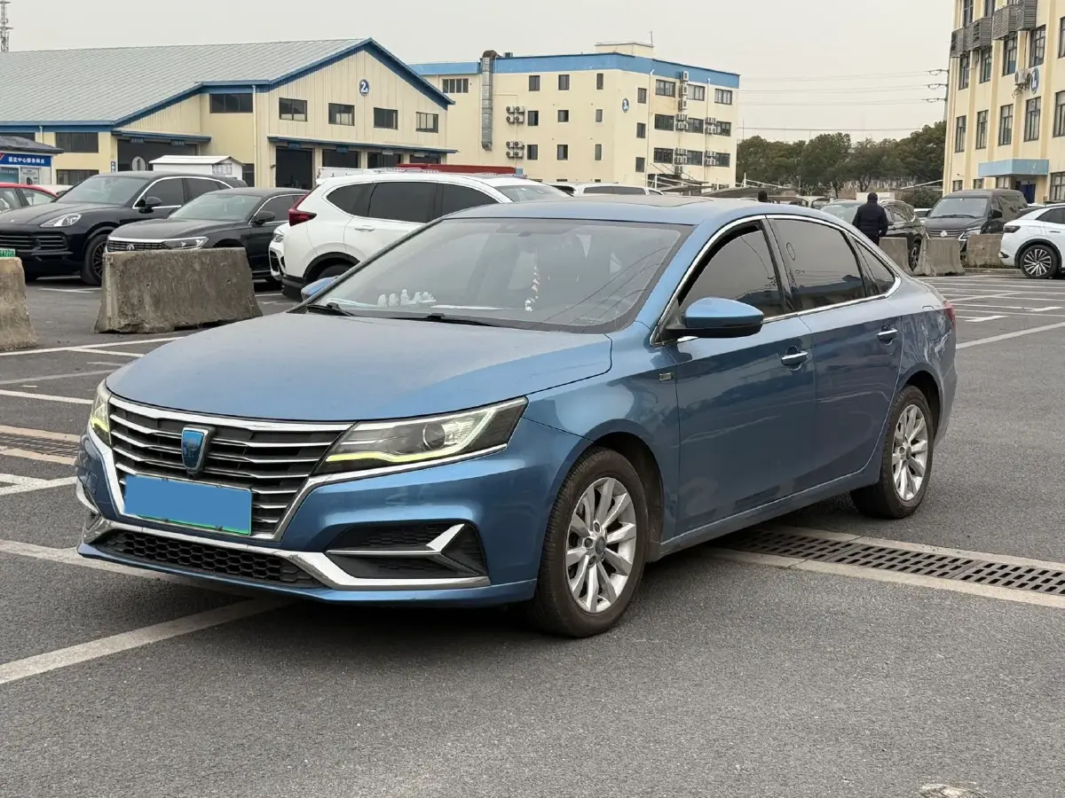 2017 Roewe i6 1.0T 125HP L3 2AT PHEV