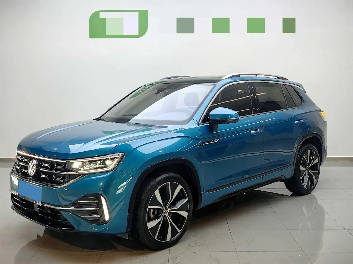 2023 Volkswagen Tayron 2.0T 220HP L4 7DCT