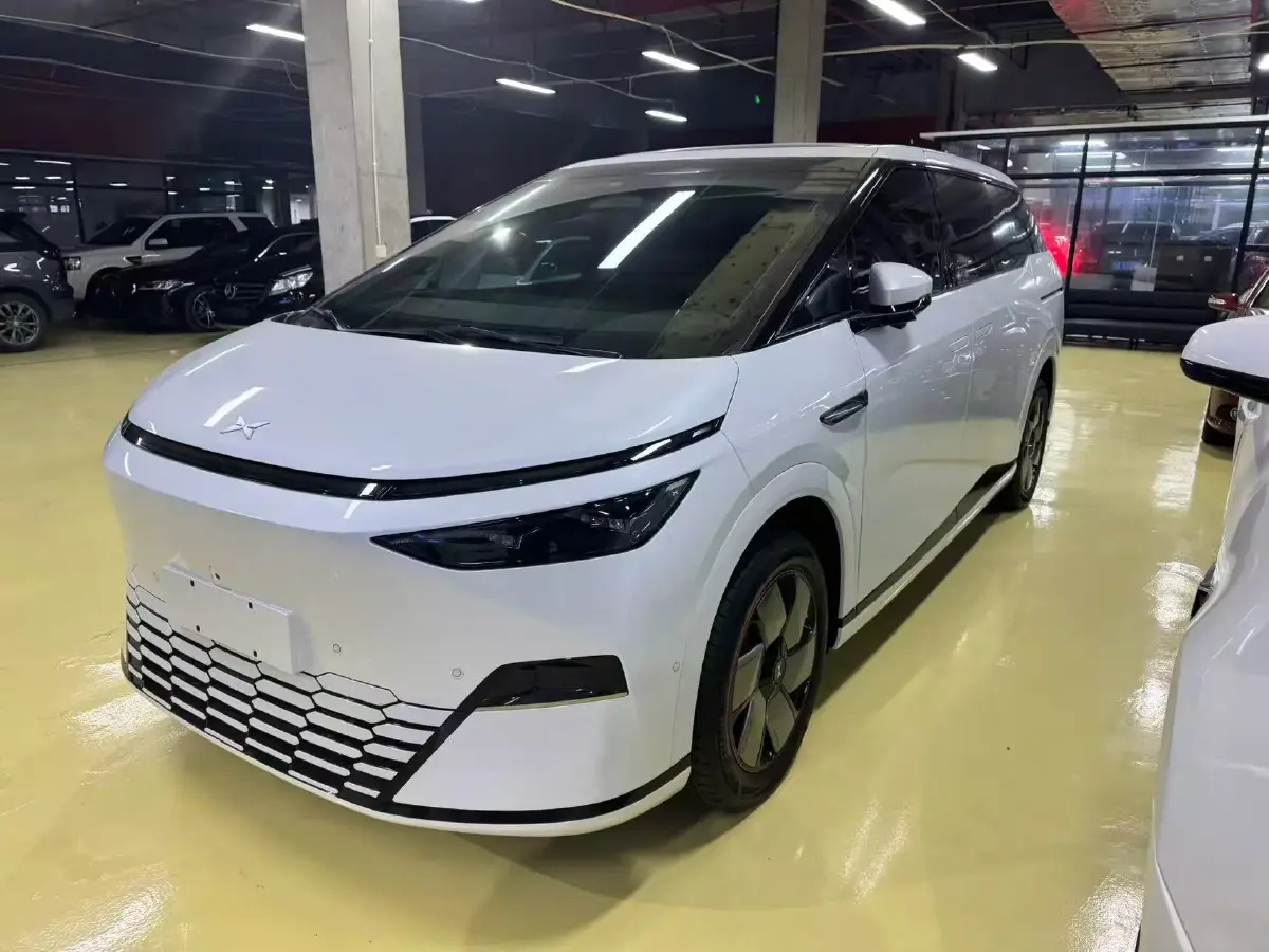 2024 Xpeng X9 BEV 101.5KWH