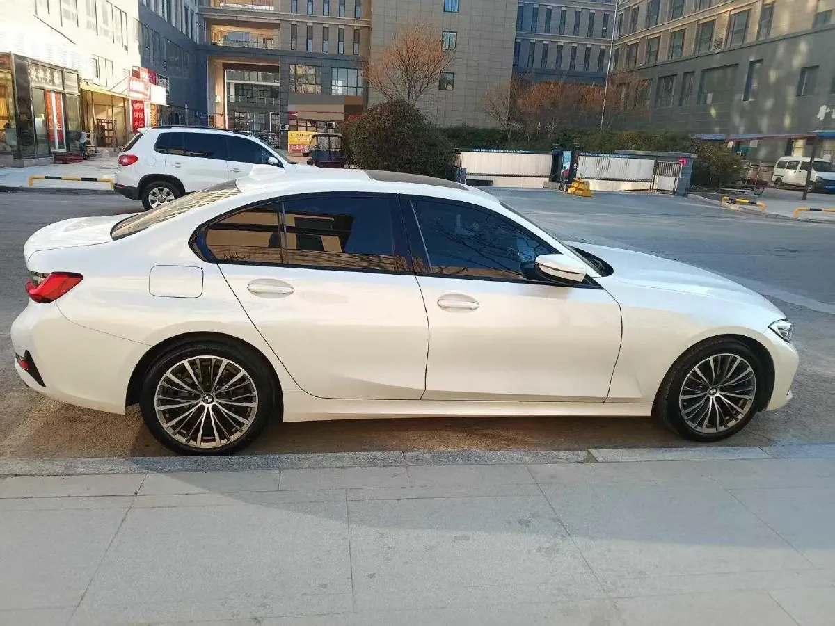 2022 BMW 3 Series 2.0T 156HP L4 8AT,autocango,china used car exporter,china ev exporter,chinese used car exporter,chinese used ev exporter