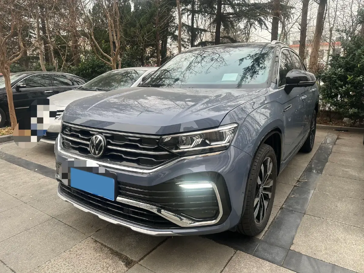 2020 Volkswagen Tayron X 2.0T 220HP L4 7DCT