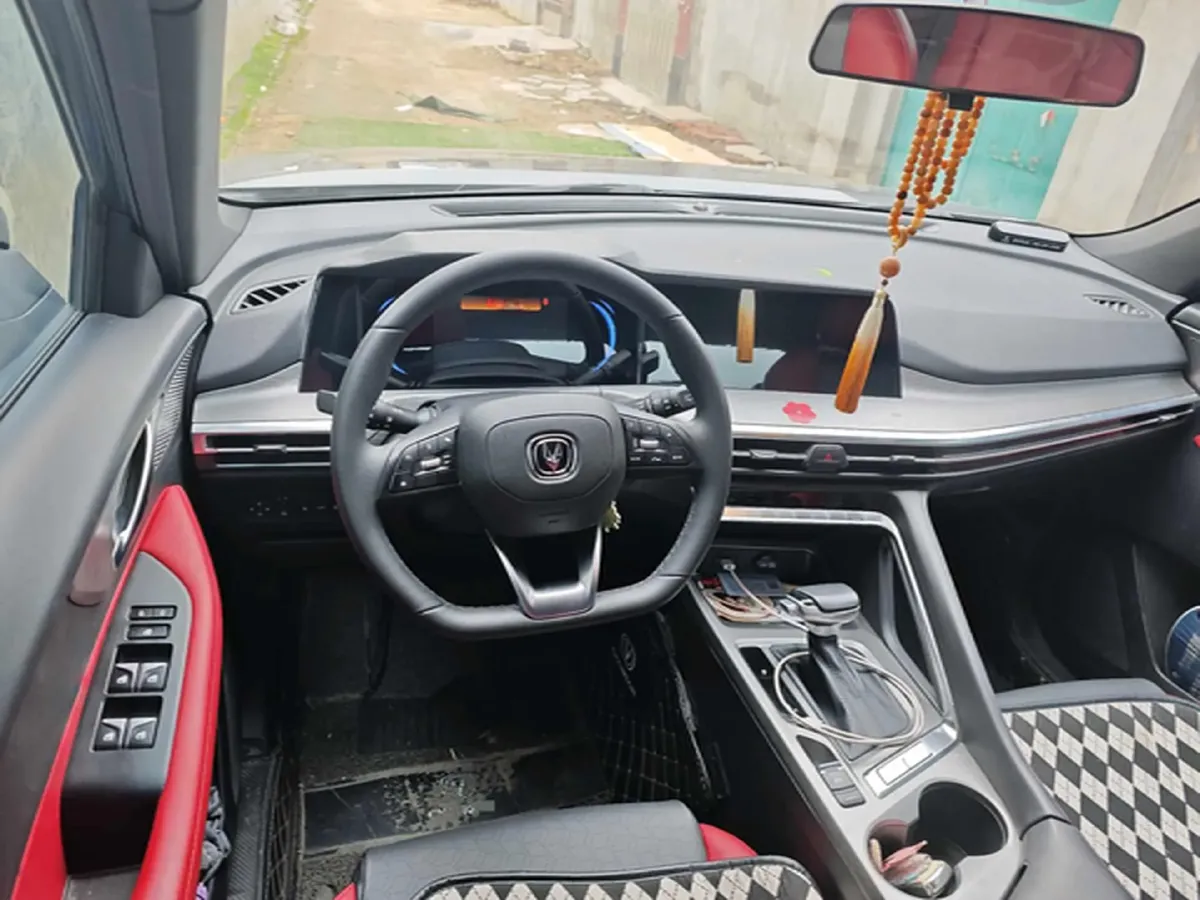 2021 ChangAn CS35 Plus 1.4T 160HP L4 7DCT,autocango,china used car exporter,china ev exporter,chinese used car exporter,chinese used ev exporter