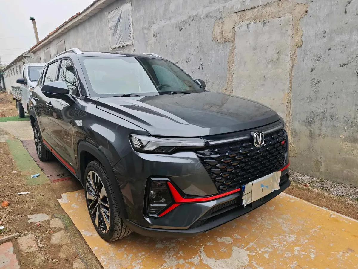 2021 ChangAn CS35 Plus 1.4T 160HP L4 7DCT,autocango,china used car exporter,china ev exporter,chinese used car exporter,chinese used ev exporter