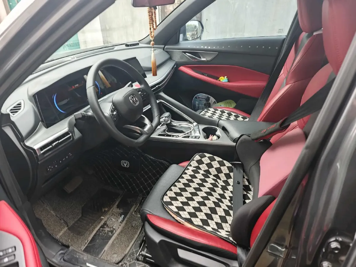 2021 ChangAn CS35 Plus 1.4T 160HP L4 7DCT,autocango,china used car exporter,china ev exporter,chinese used car exporter,chinese used ev exporter