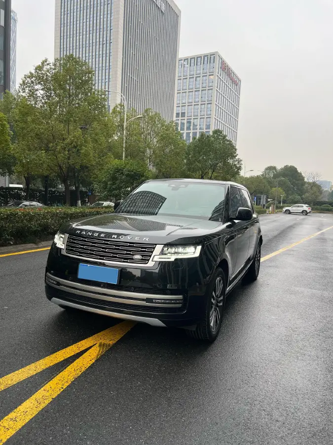 2024 Land Rover Range Rover 3.0T 400HP L6 8AT
